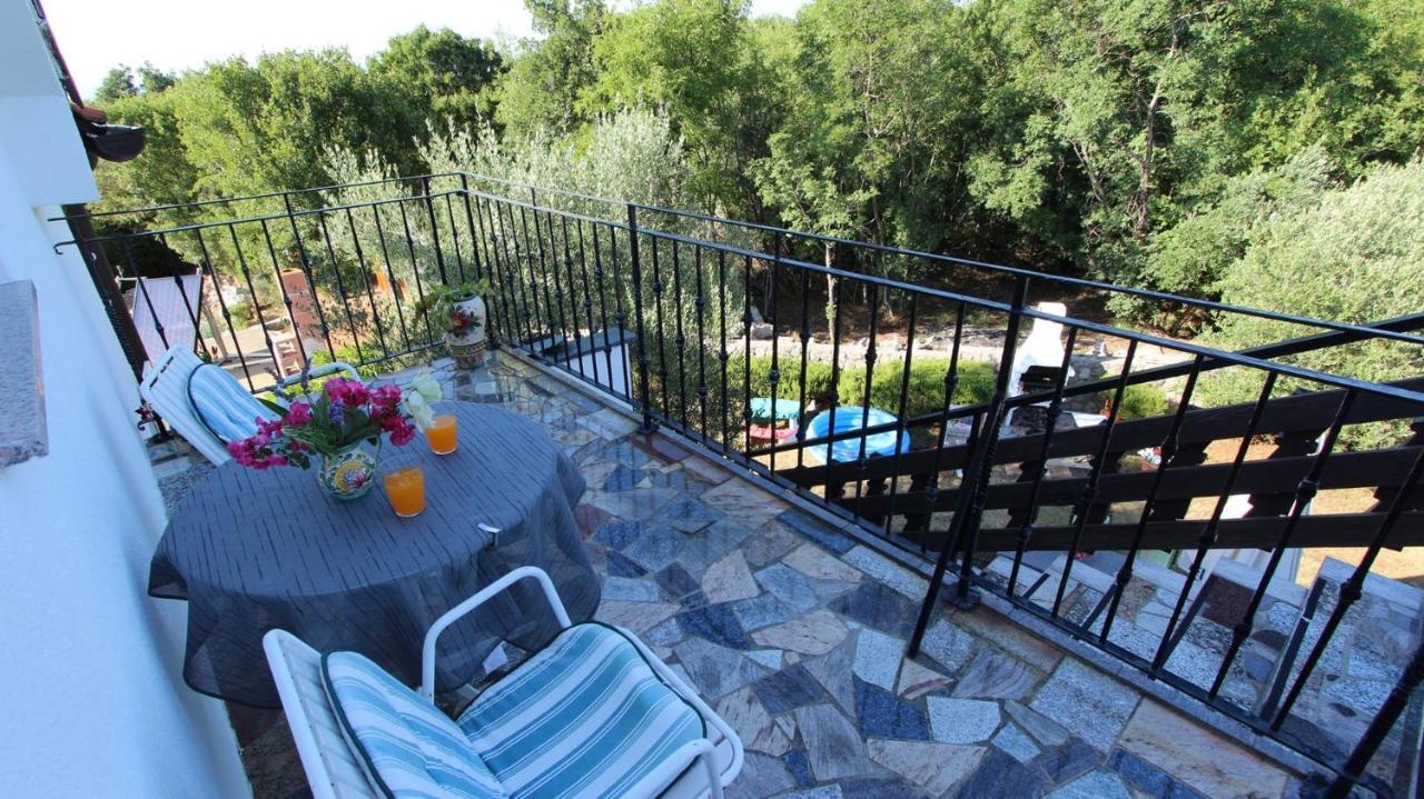 Apartments Marijana Srsici Экстерьер фото
