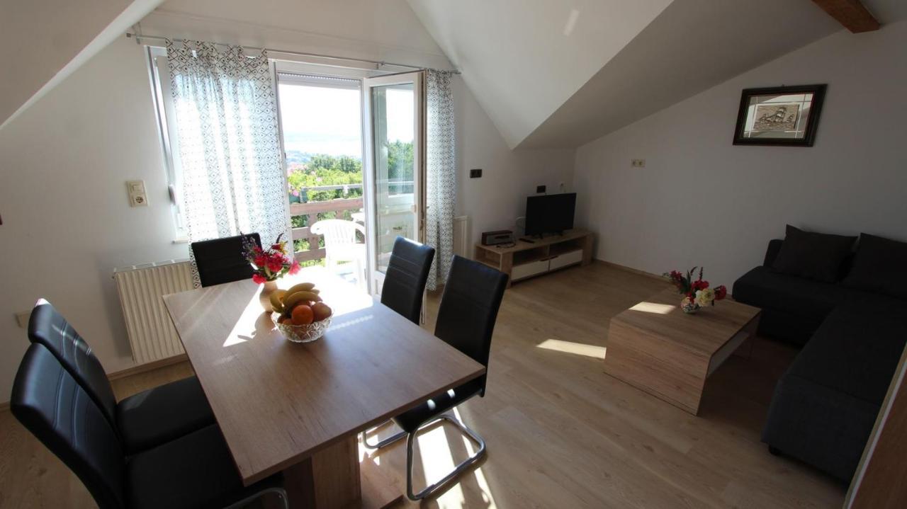 Apartments Marijana Srsici Экстерьер фото